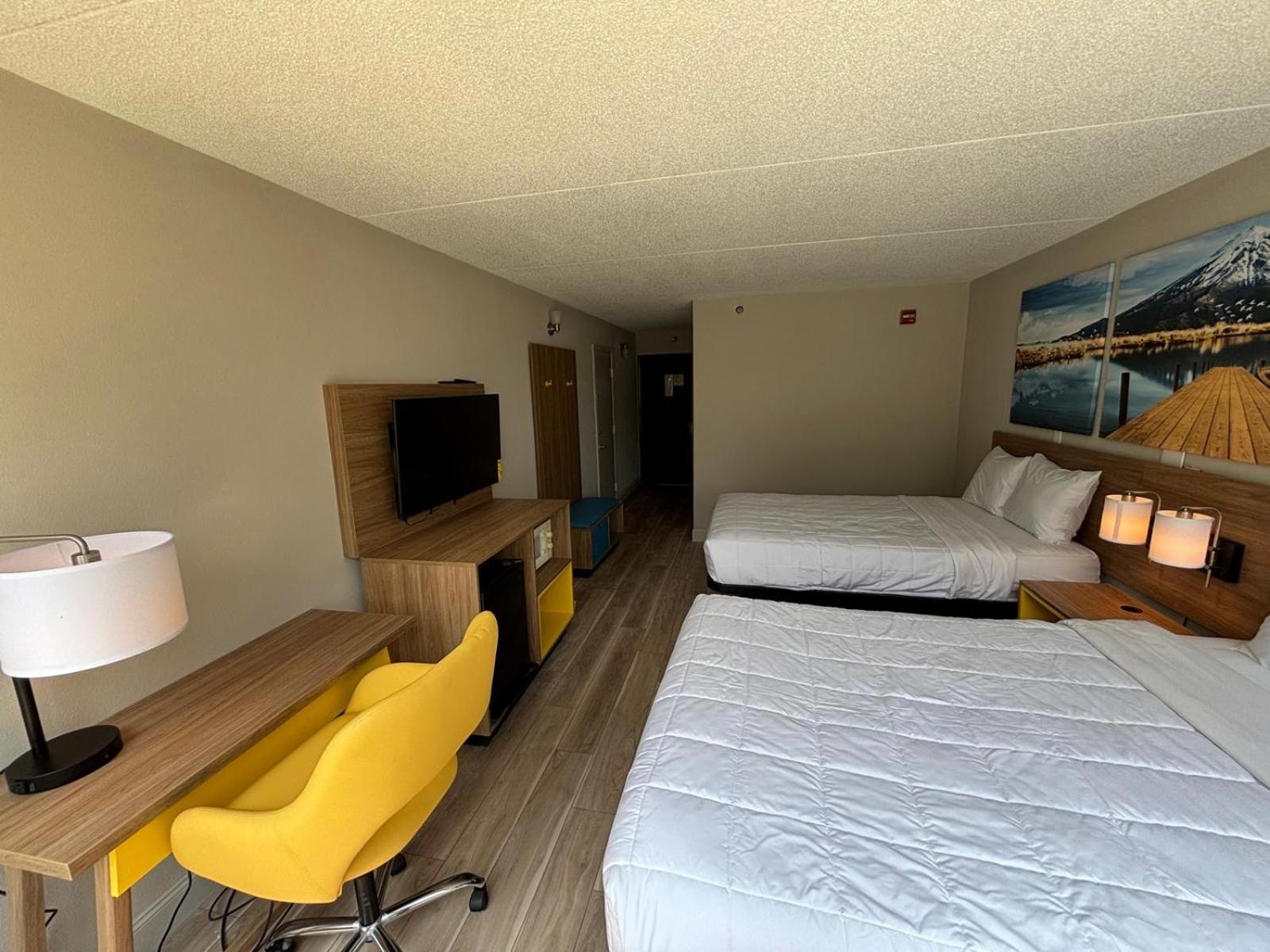 Hotel Days By Wyndham I-64 Williamsburg
